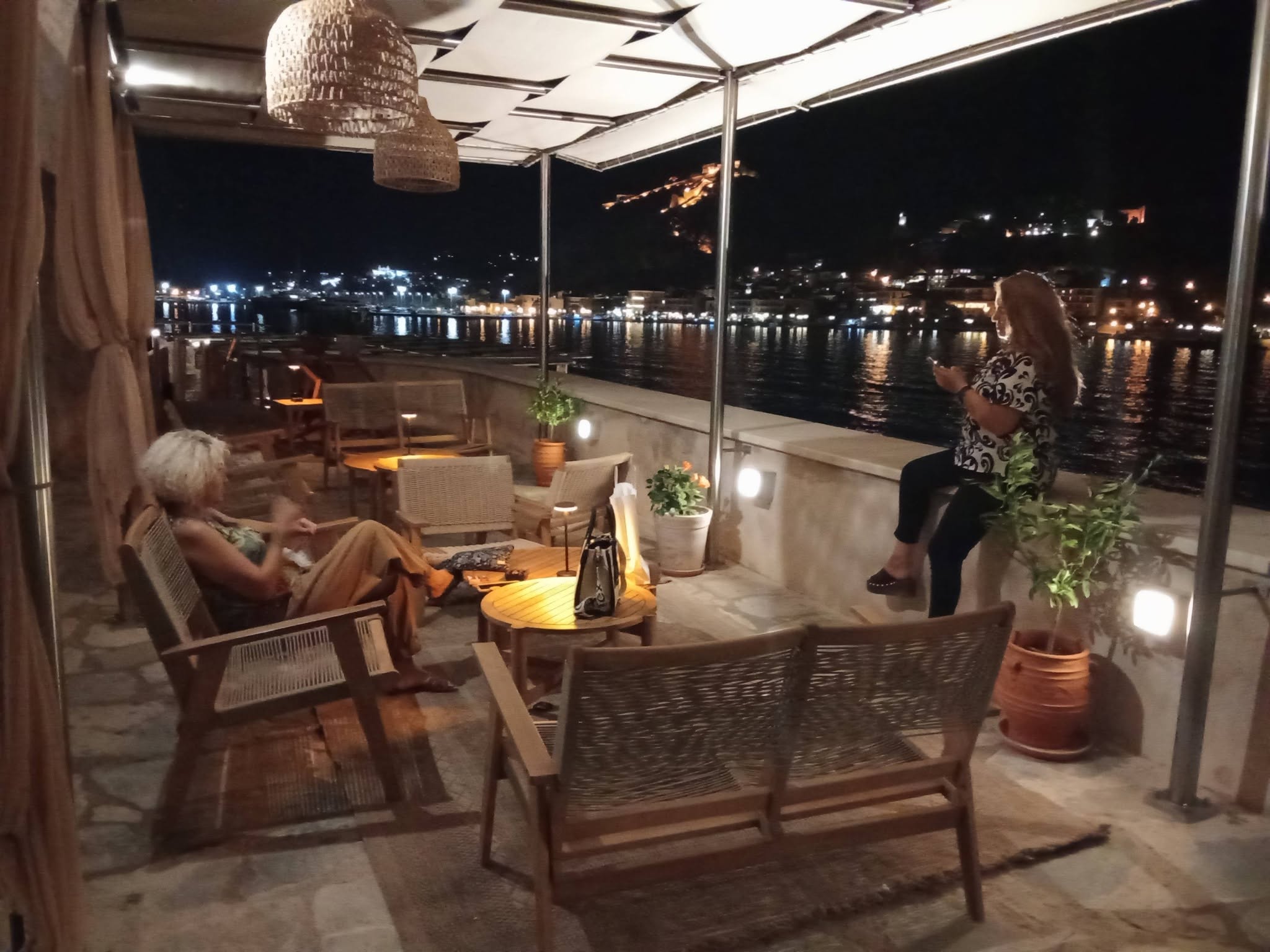 ΑΛΟΣ ΚΑΤΑΣΤΗΜΑ ΕΣΤΙΑΣΗΣ ΜΠΟΥΡΤΖΙ ΩΡΕΣ ΛΕΙΤΟΥΡΓΙΑΣ